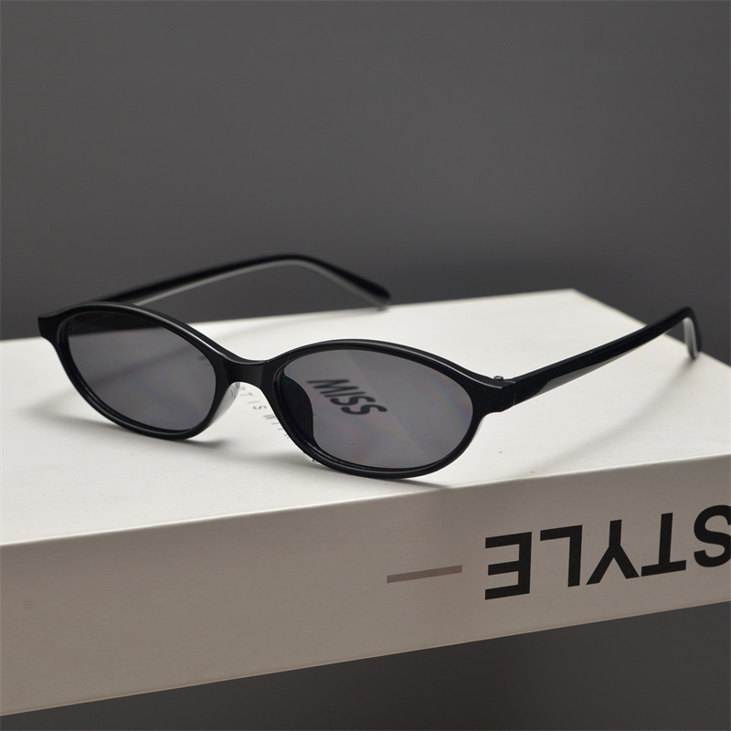 New Retro Oval Cat Eye Sunglas - Sunglasses Cat Eye のレビューと価格