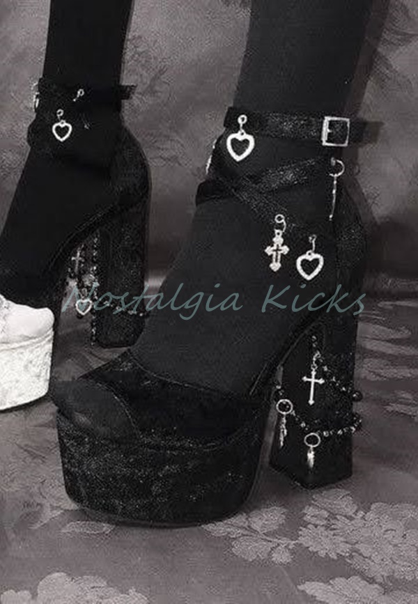 Gothic Black Velvet Platform H - Sandal Strappy Heeled のレビューと価格