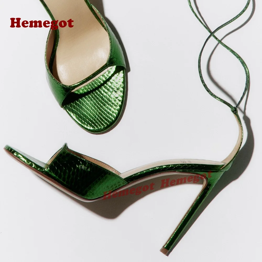 Gold Cross Strappy Sandals One - Sandal Strappy Heeled のレビューと価格