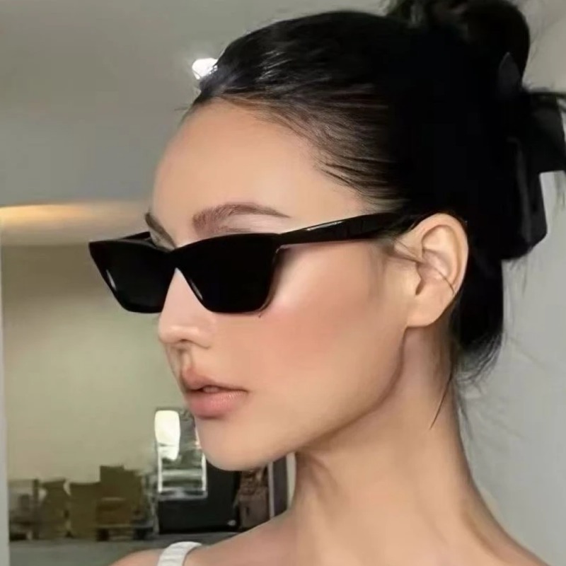 Luxury Cat Eye Black Sunglasse - Sunglasses Cat Eye のレビューと価格